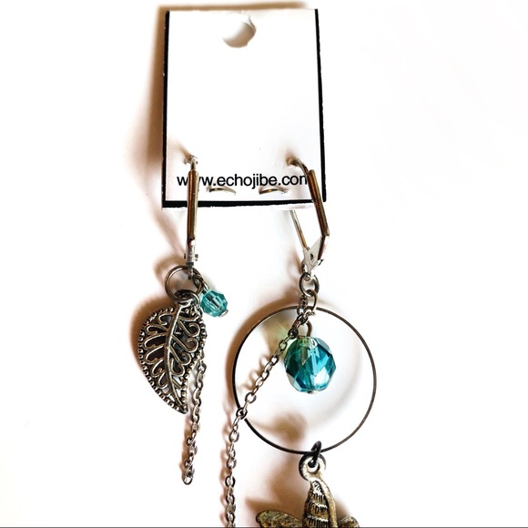 Silver artisan made asymmetric earrings - Picture 3 of 4